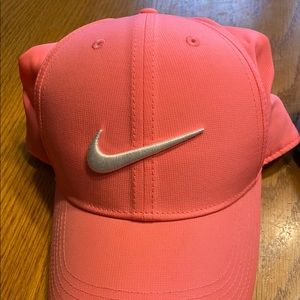 Nike adjustable hat